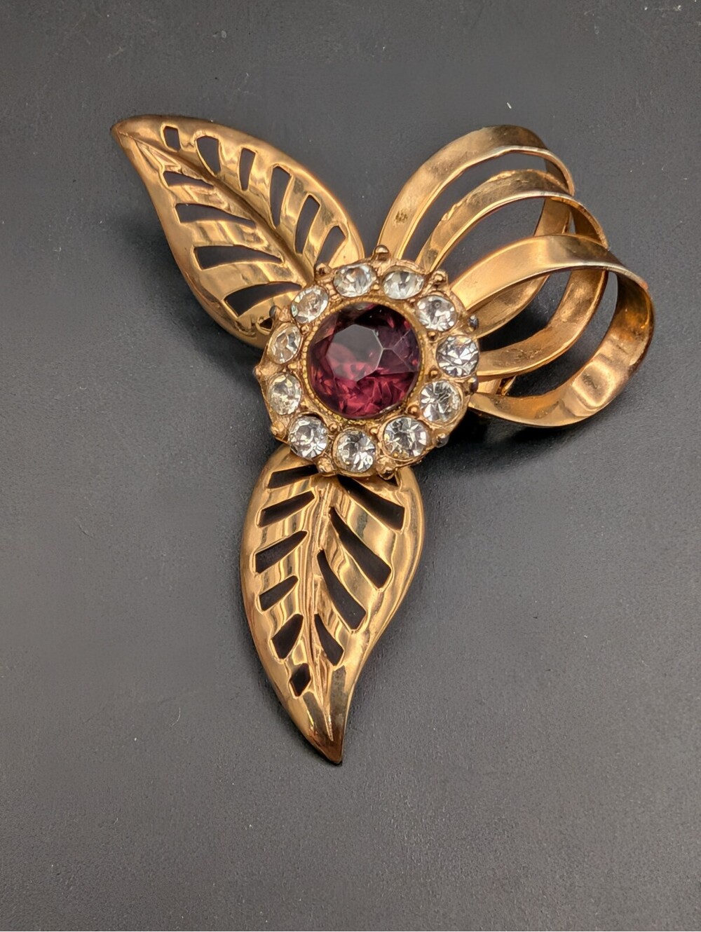 Vintage 1940s Retro Gold Ribbon Leaf Brooch Pin Purple Uranium Glass Glows Green